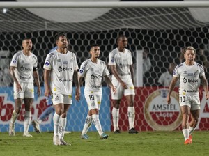 Santos Degradasi Setelah 111 Tahun, Kerusuhan Pecah di Brasil