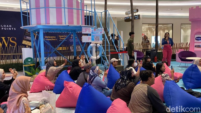 Sensasi belanja sambil piknik di Laz Island Surabaya