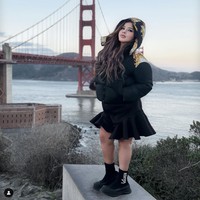 Shindy menjelaskan bahwa unggahannya yang meminta pisah dengan Rendy bukan untuk bercerai, melainkan pisah akun di media sosial. Hal itu sempat membuatnya banjir nnyinyiran netizen. Foto: Instagram/@rendyshindy_samuel