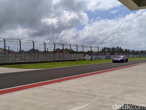 Sirkuit Mandalika Gelar Balapan Mobil Pertama Porsche Sprint Challenge