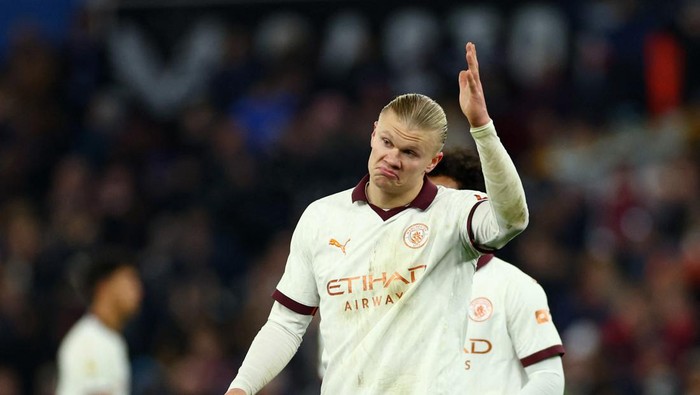Soccer Football - Premier League - Aston Villa v Manchester City - Villa Park, Birmingham, Britain - December 6, 2023  Manchester Citys Erling Braut Haaland reacts after the match Action Images via Reuters/Andrew Boyers NO USE WITH UNAUTHORIZED AUDIO, VIDEO, DATA, FIXTURE LISTS, CLUB/LEAGUE LOGOS OR LIVE SERVICES. ONLINE IN-MATCH USE LIMITED TO 45 IMAGES, NO VIDEO EMULATION. NO USE IN BETTING, GAMES OR SINGLE CLUB/LEAGUE/PLAYER PUBLICATIONS.