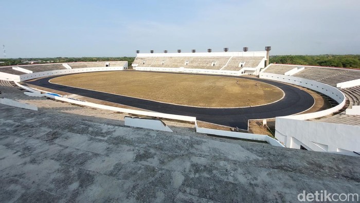 Stadion Watubelah Cirebon.