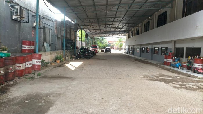 Suasana kantor feeder LRT Palembang
