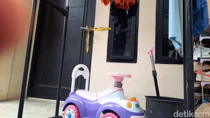 TKP 4 Anak Tewas Berjejer dalam Kamar di Jaksel