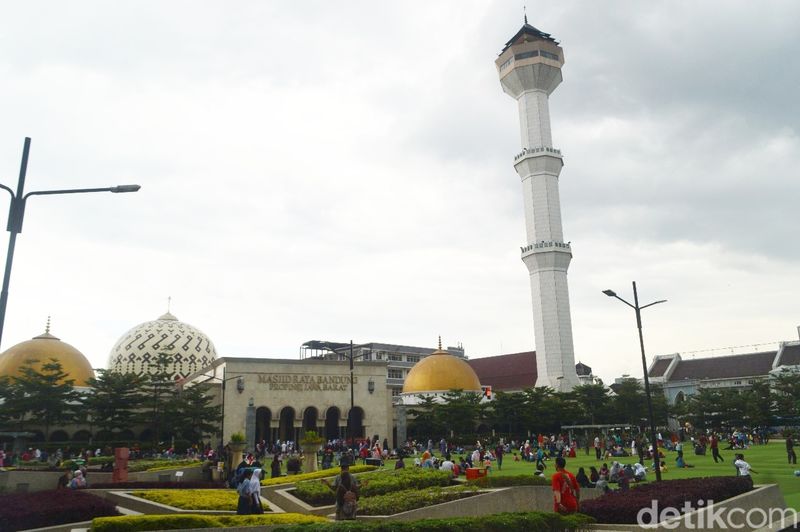 Alun-alun Bandung.