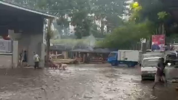 banjir banjir bandang di Dusun Beru, Kecamatan Bumiaji, Kota Batu.