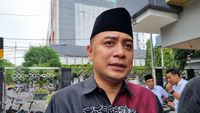 Kata Walkot Eri Soal Genangan Imbas Hujan Di Surabaya Barat Setinggi Perut