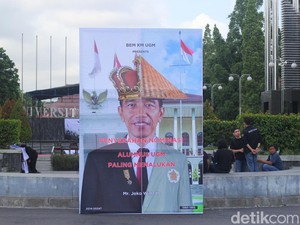 BEM KM UGM Beri Jokowi Nominasi Alumnus Paling Memalukan
