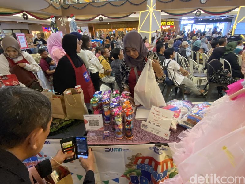 Boneka Ondel-ondel Pasobi