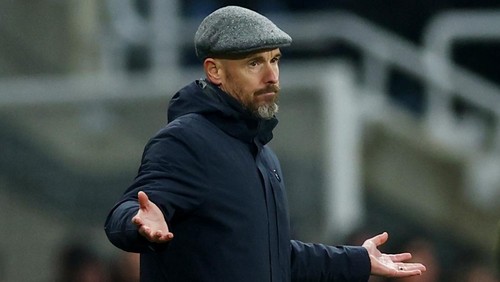 Soccer Football - Premier League - Newcastle United v Manchester United - St James Park, Newcastle, Britain - December 2, 2023 Manchester United manager Erik ten Hag reacts Action Images via Reuters/Lee Smith NO USE WITH UNAUTHORIZED AUDIO, VIDEO, DATA, FIXTURE LISTS, CLUB/LEAGUE LOGOS OR LIVE SERVICES. ONLINE IN-MATCH USE LIMITED TO 45 IMAGES, NO VIDEO EMULATION. NO USE IN BETTING, GAMES OR SINGLE CLUB/LEAGUE/PLAYER PUBLICATIONS.