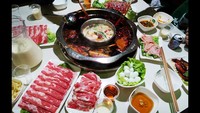 Restoran ini selalu dipenuhi di siang hari dan juga malam hari. Makanannya pun mendapatkan banyak ulasan positif, meski waktu pelayanannya yang lama karena banyaknya pengunjung.  Foto: Pool/Site
