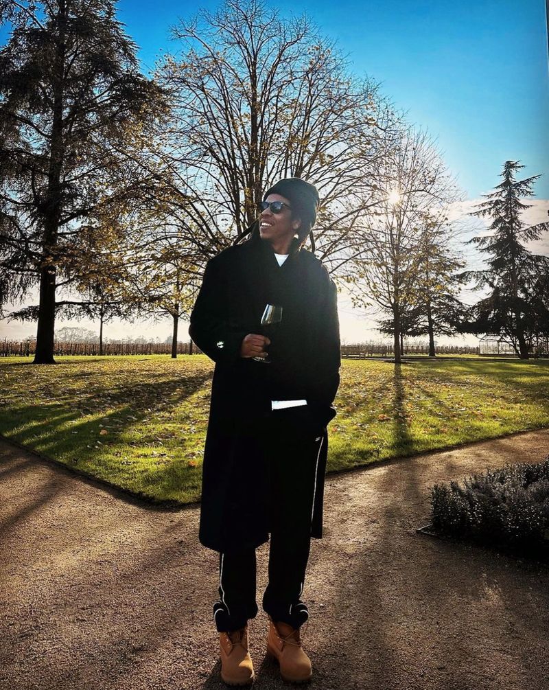 Jay-Z merayakan ulang tahunnya di Bordeaux, Prancis.