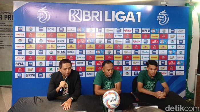 Karteker Persebaya Uston Nawawi