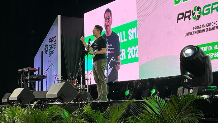 Ketua TPN Ganjar-Mahfud, Arsjad Rasjid, dalam acara deklarasi Program Royong untuk Ekonomi Sejahtera dan Inklusif (PROGRESIF) di Gedung Smesco, Jakarta Selatan, Jumat (8/12/2023).