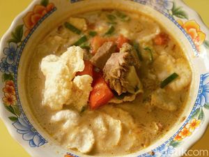 Lezatnya Soto Tangkar di Rumah Makan Khas Nusantara Tengah Kota Surabaya
