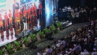 Ganjar lantas memiliki komitmen untuk membangun pabrik pupuk. Ganjar mengatakan, jika hal itu belum terlaksana pada masa pemerintahan Presiden Jokowi, dia dan cawapres Mahfud Md akan menuntaskannya.