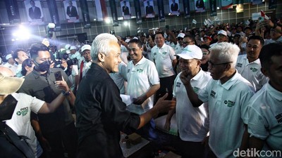 Momen Ganjar Hadiri Deklarasi Ekonomi Sejahtera