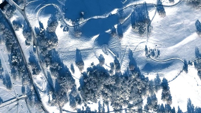 Snow covers the Olympic Park at Munich, Germany, December 3, 2023. Maxar Technologies/Handout via REUTERS    THIS IMAGE HAS BEEN SUPPLIED BY A THIRD PARTY NO RESALES. NO ARCHIVES. MANDATORY CREDIT. DO NOT OBSCURE LOGO