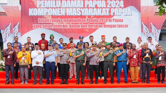Panglima TNI dan Kapolri di Papua