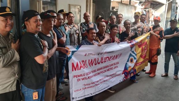 Polres Jaksel meminta masyarakat di Kebayoran Baru meningkatkan kewaspadaan terhadao kriminalitas