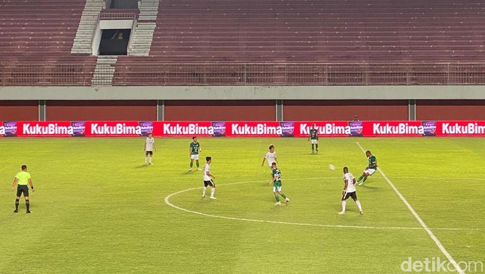 PSS Sleman vs RANS Nusantara Babak Pertama 1-0