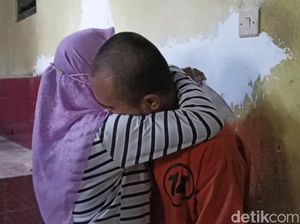 Momen Handono Dipeluk dan Minta Maaf ke Kakaknya usai Jalani Rekonstruksi