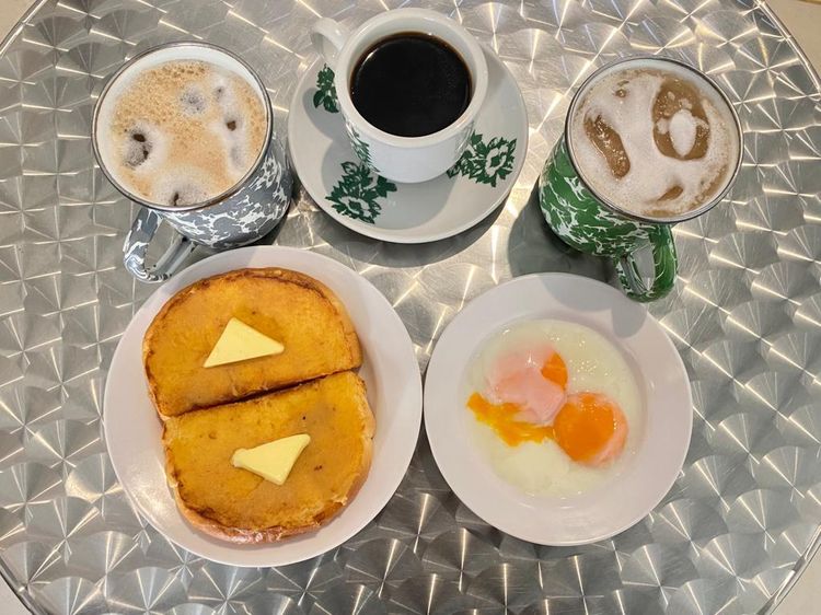 Sarapan ala Singapura! Ada Chili Crab Rice dan Kaya Toast Enak di Kopitiam Ini