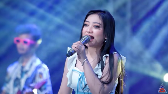 Shinta Arsinta - Kisinan 2 Bola-bali Nggo Dolanan