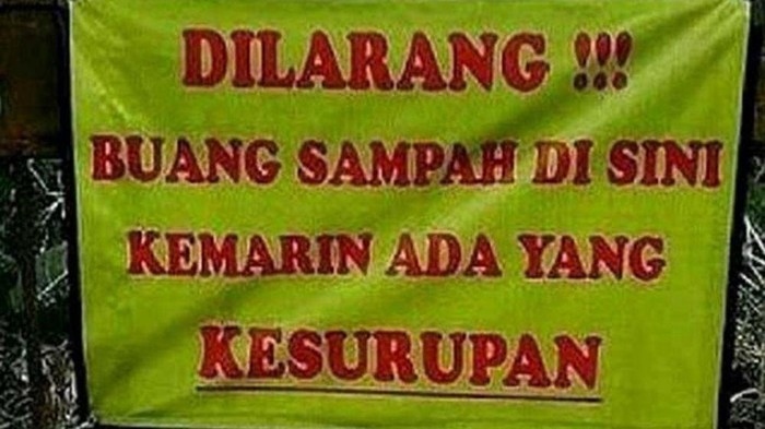 Jangan buang sampah sembarang. Jagalah lingkungan tetap bersih dengan membuang sampah di tempatnya. Yuk bisa, yuk!