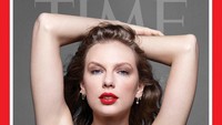 TIME secara khusus menggambarkan posisi Taylor Swift saat ini sebagai bintang pop yang setara dengan legenda seperti Elvis Presley, Michael Jackson, dan Madonna. Sebagai penulis lagu, Swift dianggap setara dengan nama-nama besar seperti Bob Dylan, Paul McCartney, dan Joni Mitchell. Inez and Vinoodh for TIME/Handout via REUTERS  