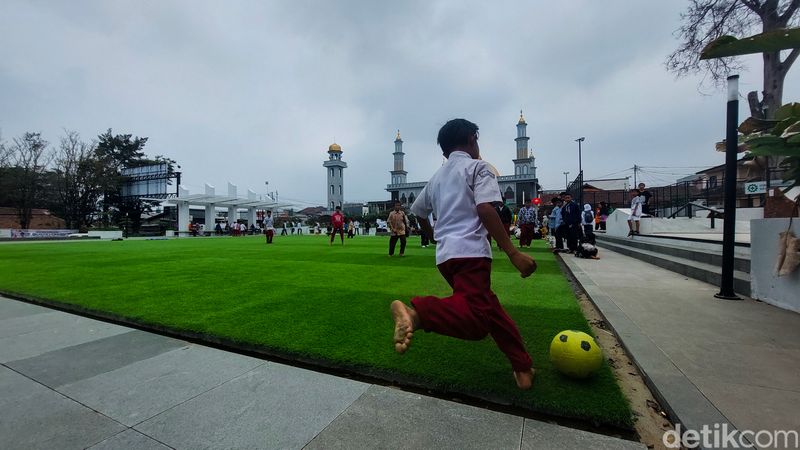 Wajah baru Alun-alun Lembang