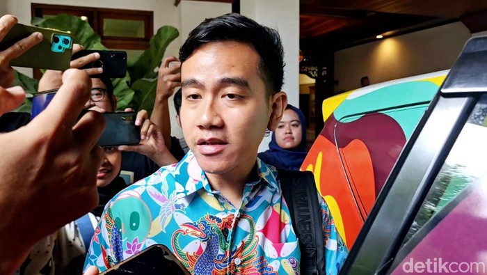 Wali Kota Solo Gibran Rakabuming Raka di Balai Kota Solo, Jumat (8/12/2023).