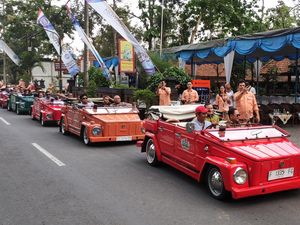 Keliling Borobudur Naik VW Lawas, Bayarnya Bisa Pakai QRIS