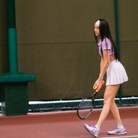 Pakaian yang dikenakan Anya itu membuat tubuh langsing dan kaki jenjangnya jelas terlihat. Penampilan Anya pun langsung jadi sorotan banjir beragam komentar dari netizen. Foto: Instagram/@anyageraldine