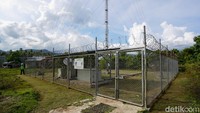 Jaringan sinyal atau internet rasanya sudah menjangkau hampir seluruh sudut kota-kota besar yang ada di Indonesia. Dengan begitu, maka kemudahan menggunakan media sosial, mobile banking, akses internet semakin mudah dirasakan oleh masyarakat. Namun hal tersebut berbanding terbalik dengan warga di Desa Saluta, Tutumaluleo, Halmahera Utara (Halut). Berada di salah satu wilayah di ujung timur Indonesia, warga Desa Saluta belum bisa merasakan adanya kemudahan internet.