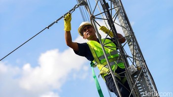 Sebagai informasi, detikcom bersama Bakti Kominfo mengadakan program Tapal Batas mengulas perkembangan ekonomi, wisata, infrastruktur, wisata, dan teknologi di wilayah 3T setelah adanya jaringan internet di beberapa wilayah terdepan Indonesia. Untuk mengetahui informasi dari program ini ikuti terus berita tentang Tapal Batas di tapalbatas.detik.com!