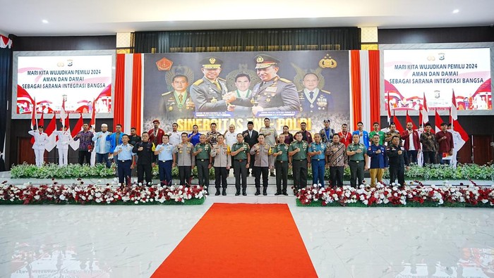 Kapolri-Panglima TNI deklarasi Pemilu Damai di Maluku (dok.istimewa)