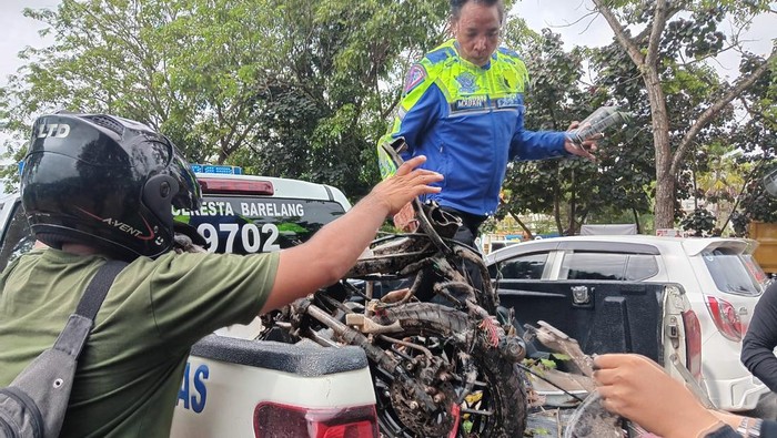 Kecelakaan di Jalan Letjend Suprapto, Sagulung, Batam yang mengakibatkan seorang IRT meninggal dunia. (Foto: Dok. Polresta Barelang)