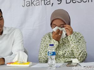 Tangis Komisaris PO Sembodo Pecah Usai Ngaku Ditipu Bos MTI Rian Mahendra