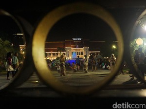 Walkot Eri akan Gelar Perayaan Natal di Balai Kota Surabaya
