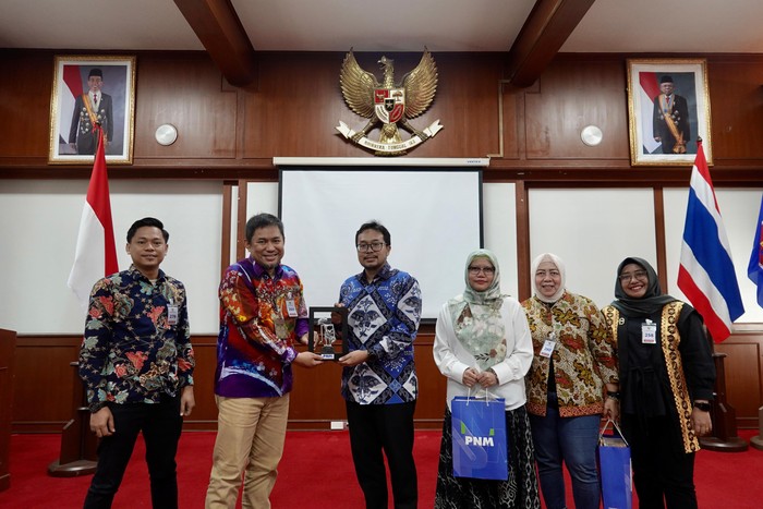 Nasabah PNM Mekaar Belajar di Bangkok