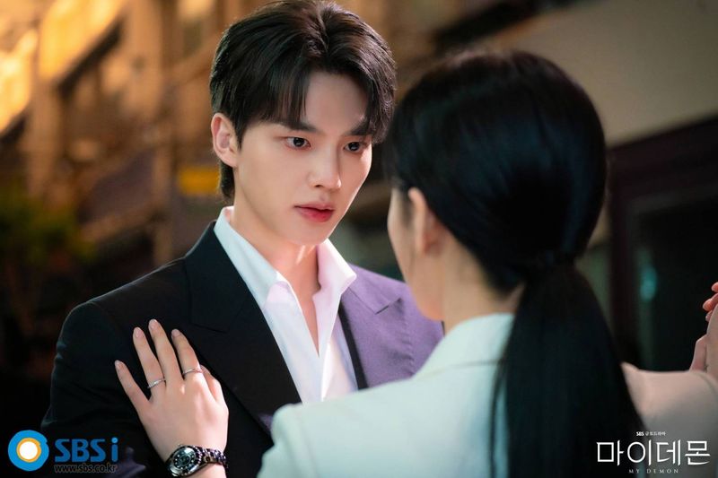 Pesona Song Kang dalam drama Korea My Demon