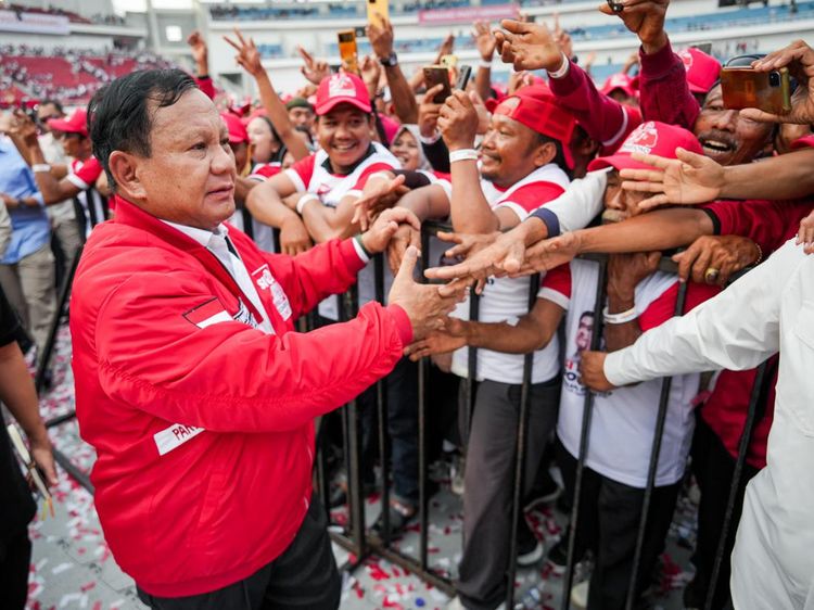 Potret Prabowo Hadiri Ultah PSI di Stadion Jatidiri Semarang