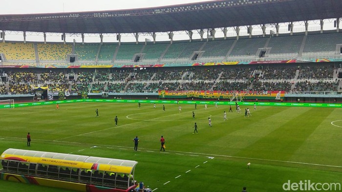 Stadion GBT Surabaya Persebaya vs Persija