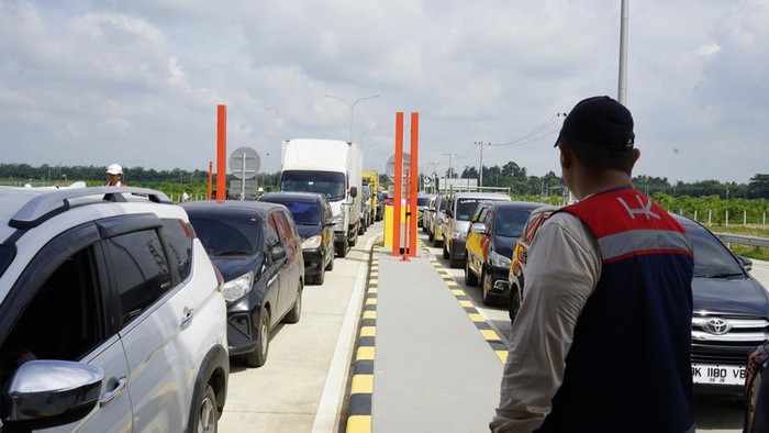 Tol Kualanamu-Tebing Tinggi seksi Tebing Tinggi-Indrapura