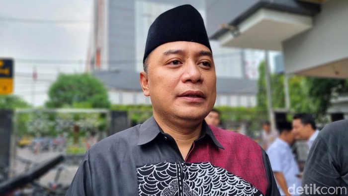Wali Kota Surabaya Eri Cahyadi