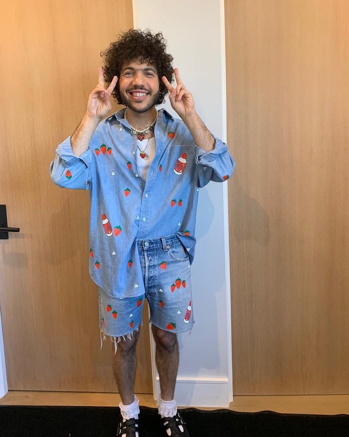 5 Potret Benny Blanco, Pria Kocak yang Jadi Pacar Baru Selena Gomez 5 Potret Benny Blanco, Pria Kocak yang Jadi Pacar Baru Selena Gomez