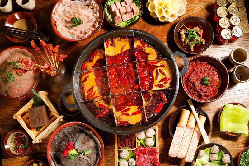 Pemandangan Kota Chongqing di malam hari