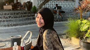 Adiba Khanza, Putri Mendiang Uje yang Hobi Ngopi di Kafe