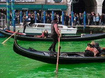 Video: Sungai Venice Berubah Jadi Hijau Imbas Protes Aktivis Iklim